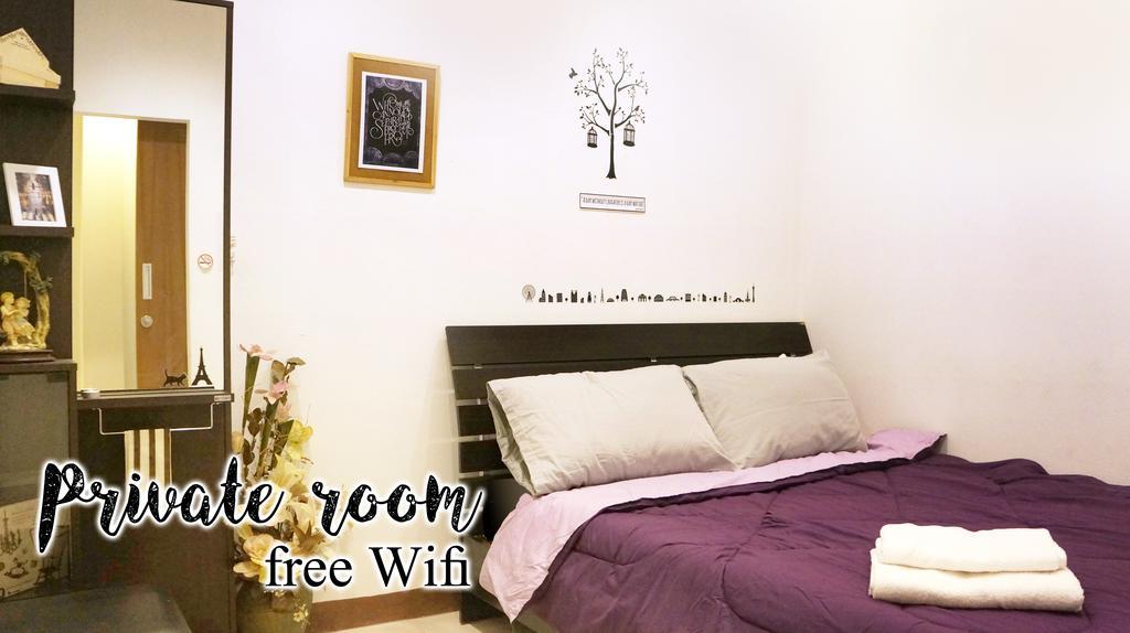 Wake Up Hostel Банкок Екстериор снимка