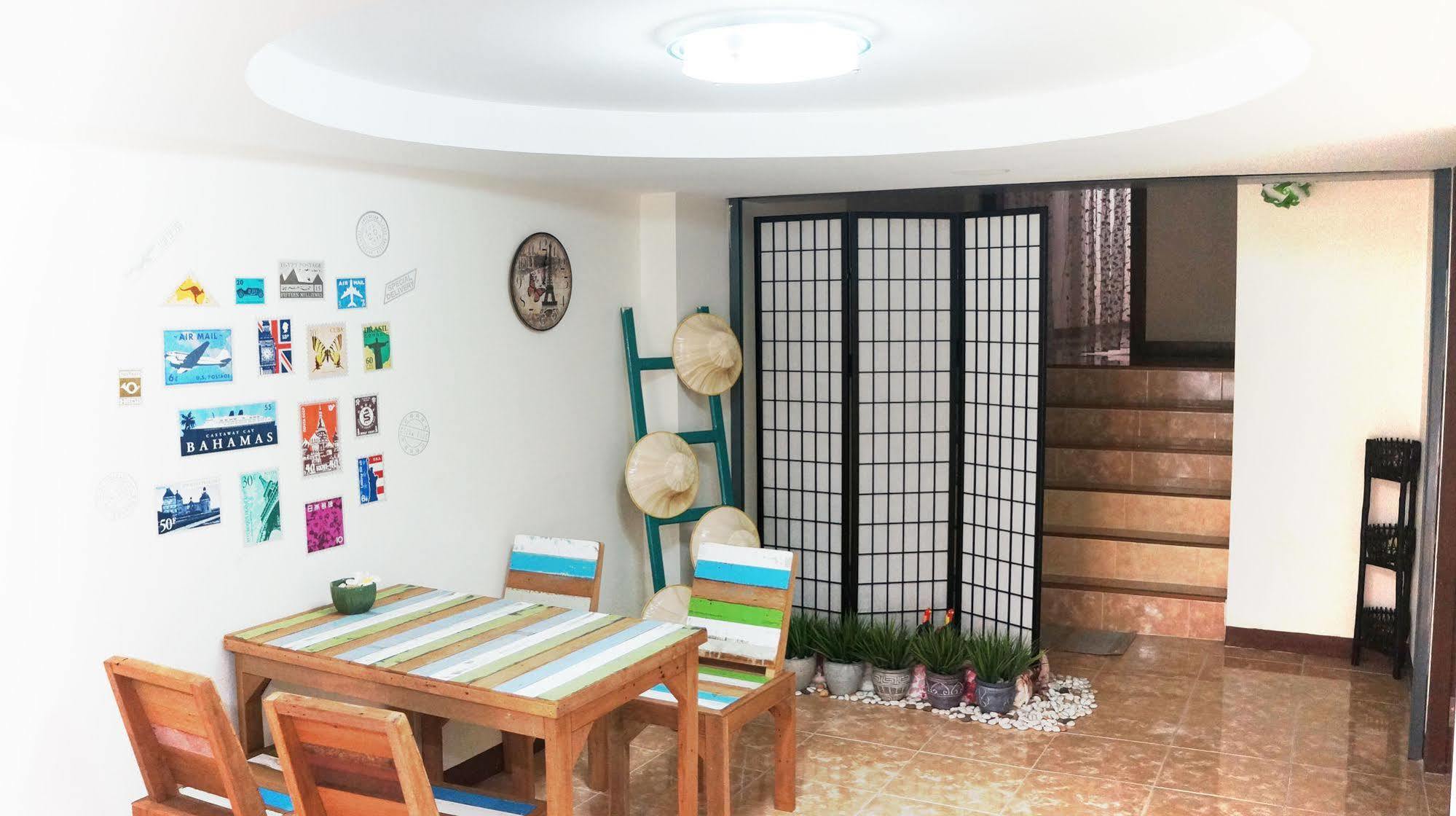 Wake Up Hostel Банкок Екстериор снимка